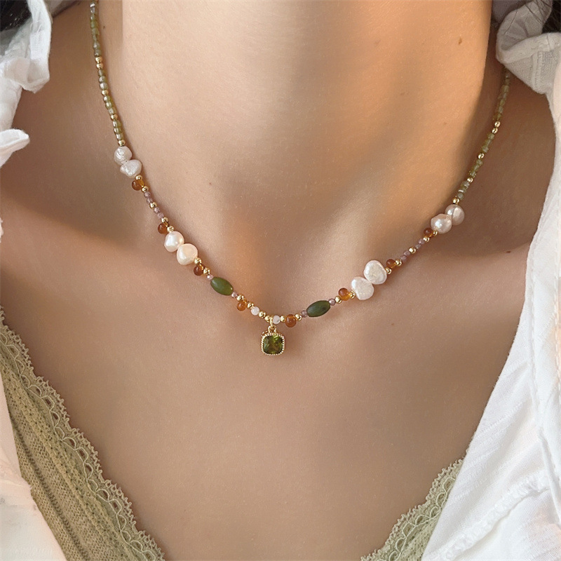 Body Jewelry Necklace - قلادة لؤلؤ باروكي طبيعي من المياه